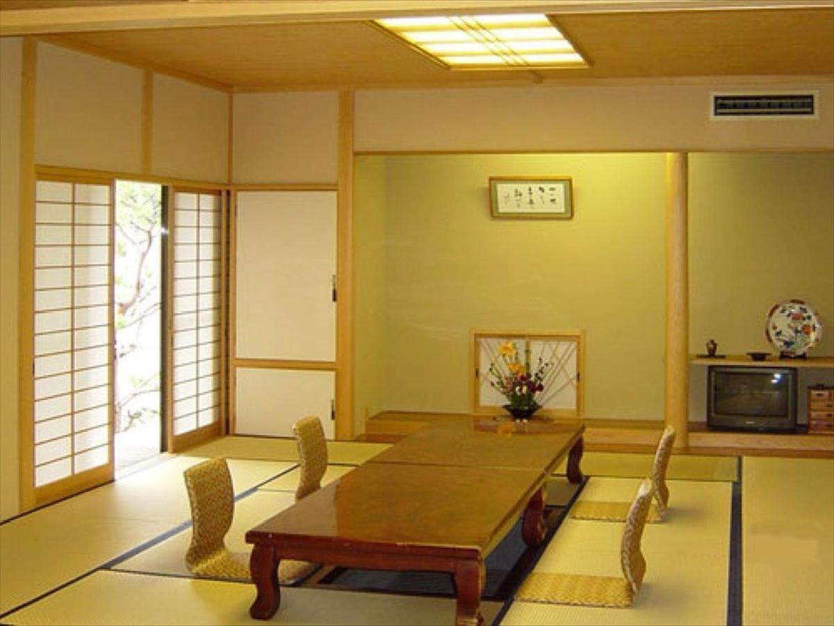 Rokugatsu-No-Mori Auberge Sano  Exterior photo